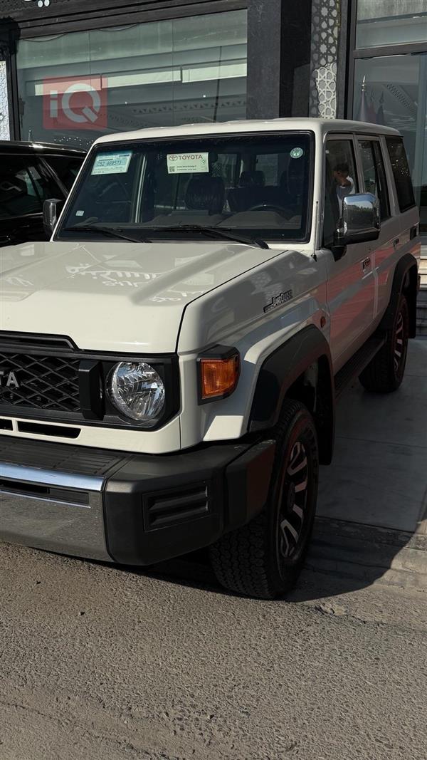 تۆیۆتا لاند کرۆزەر 76 2025  بۆ فرۆشتن لە عێراق - هەولێر